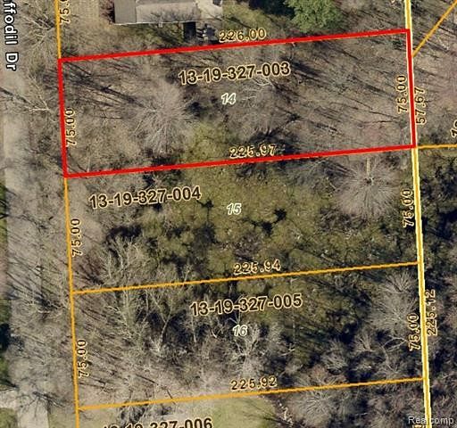 0.39 Acres of Residential Land for Sale in Waterford, Michigan