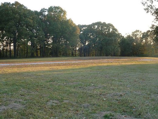 2.6 Acres of Residential Land for Sale in Guntown, Mississippi