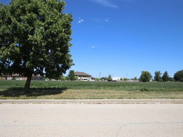 2.1 Acres of Commercial Land for Sale in Fond du Lac, Wisconsin