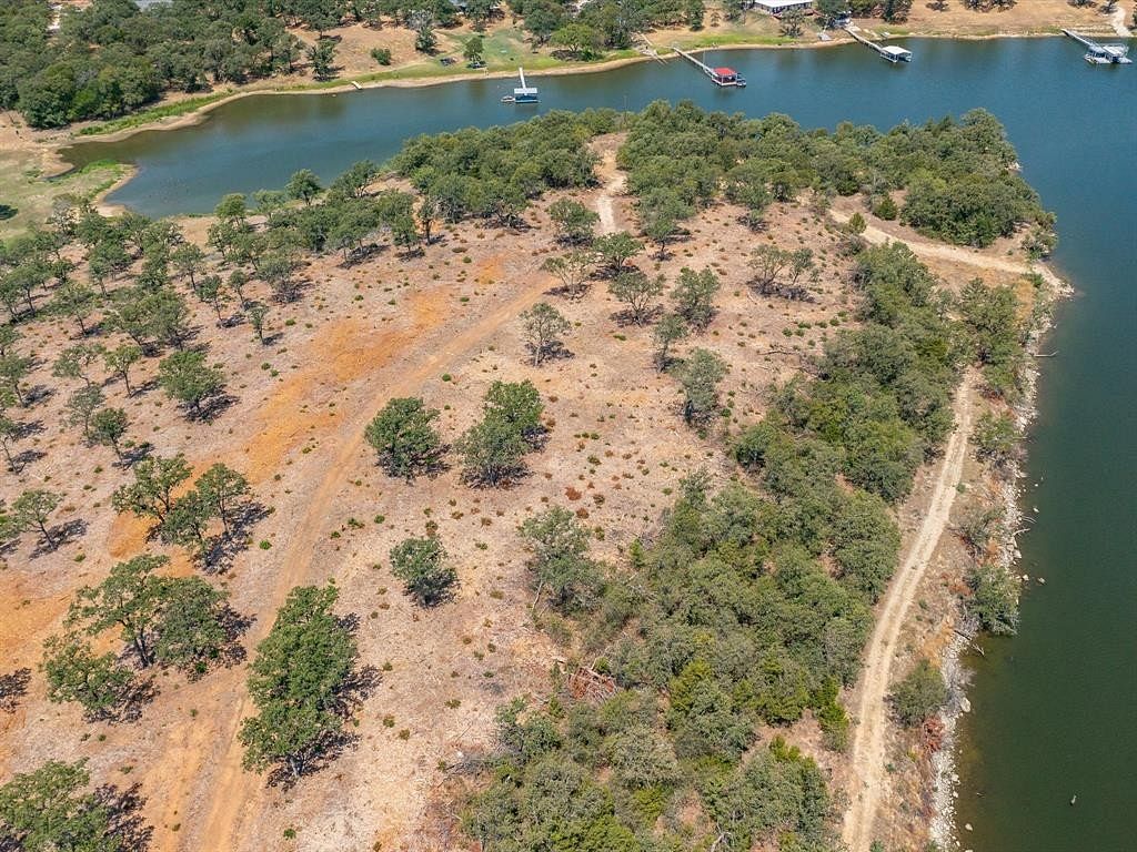 2 Acres of Residential Land for Sale in Bowie, Texas