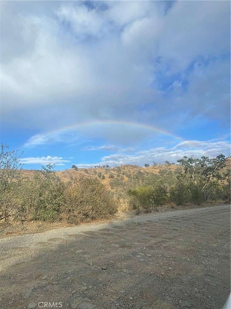 174 Acres of Land for Sale in Middletown, California