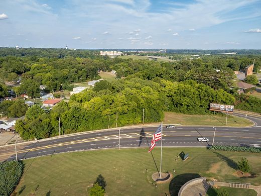1.7 Acres of Commercial Land for Sale in Florence, Alabama