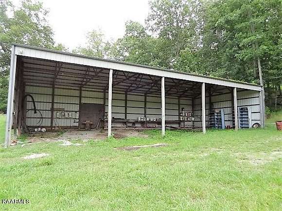 4.4 Acres of Residential Land with Home for Sale in Crossville, Tennessee