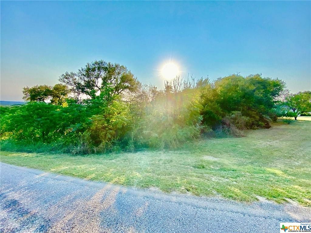 0.8 Acres of Residential Land for Sale in Gatesville, Texas