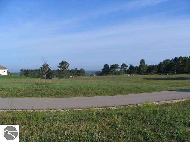 1.4 Acres of Residential Land for Sale in Cadillac, Michigan