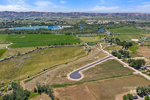 1.032 Acres of Land for Sale in Emmett, Idaho