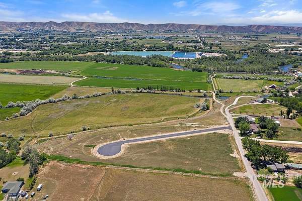 1.27 Acres of Land for Sale in Emmett, Idaho