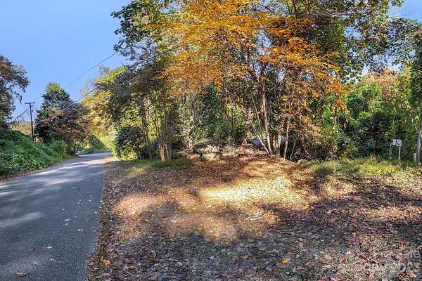 1 Acre of Residential Land for Sale in Lake Lure, North Carolina