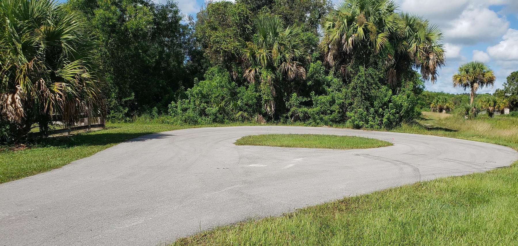 5 Acres of Land for Sale in Loxahatchee Groves, Florida