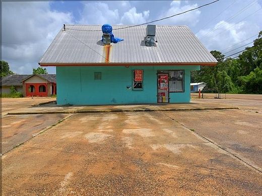 2.5 Acres of Improved Commercial Land for Sale in Bogalusa, Louisiana