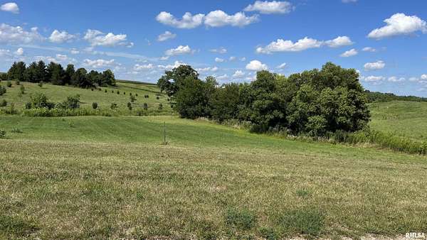 4.3 Acres of Land for Sale in Eureka, Illinois