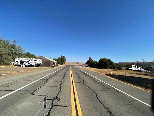1.2 Acres of Commercial Land for Sale in Tres Pinos, California