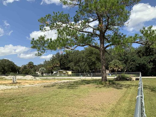 1.4 Acres of Commercial Land for Sale in Interlachen, Florida
