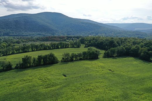 147 Acres of Recreational Land for Sale in Tunkhannock, Pennsylvania