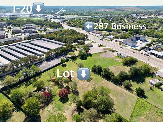 2.4 Acres of Improved Commercial Land for Sale in Fort Worth, Texas
