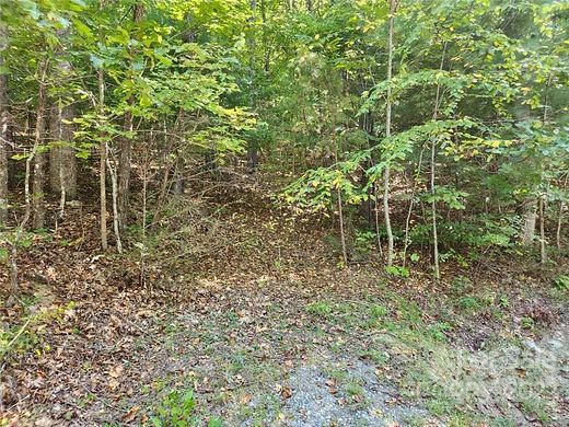2.9 Acres of Residential Land for Sale in Hendersonville, North Carolina