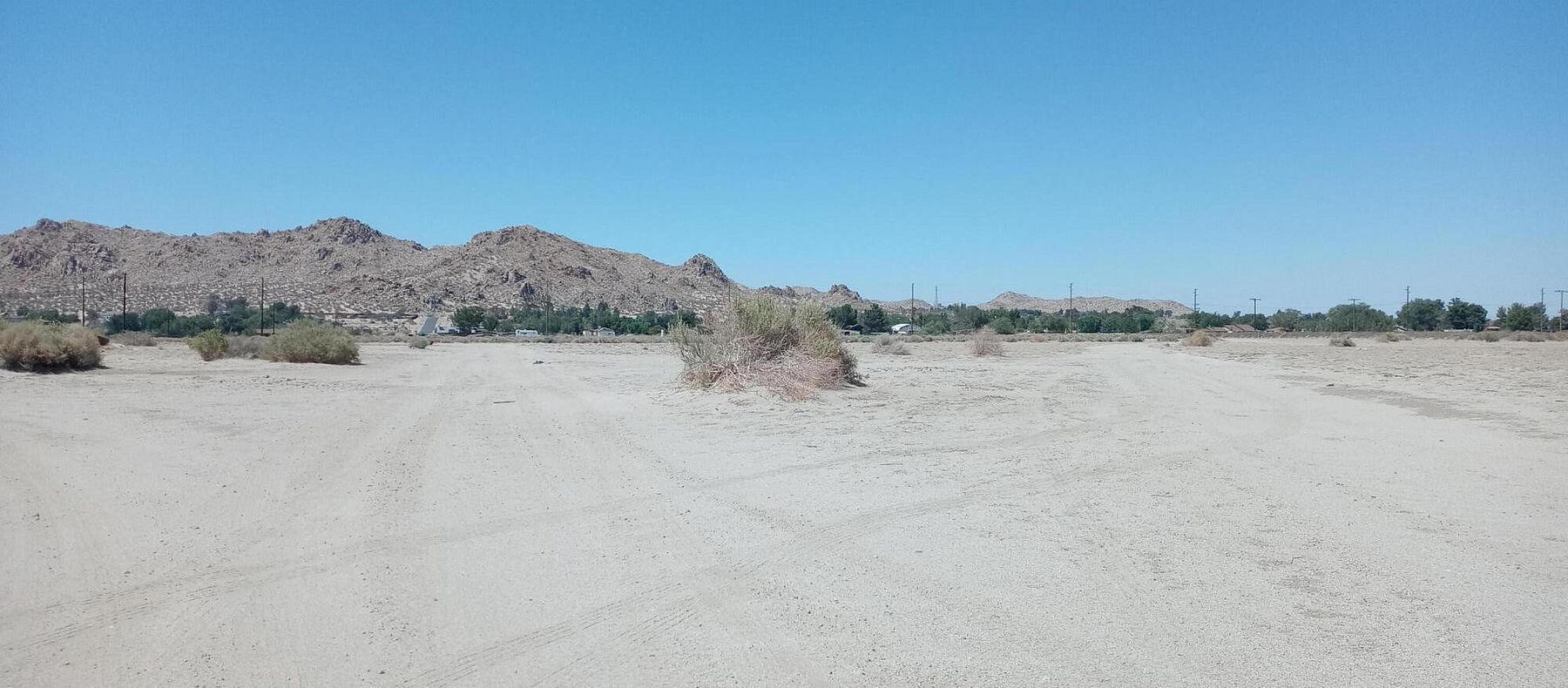 20.3 Acres of Land for Sale in Palmdale, California