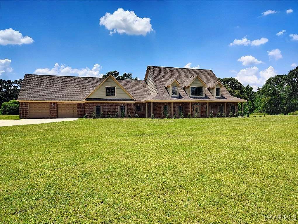 4 Acres of Residential Land with Home for Sale in White Hall, Alabama