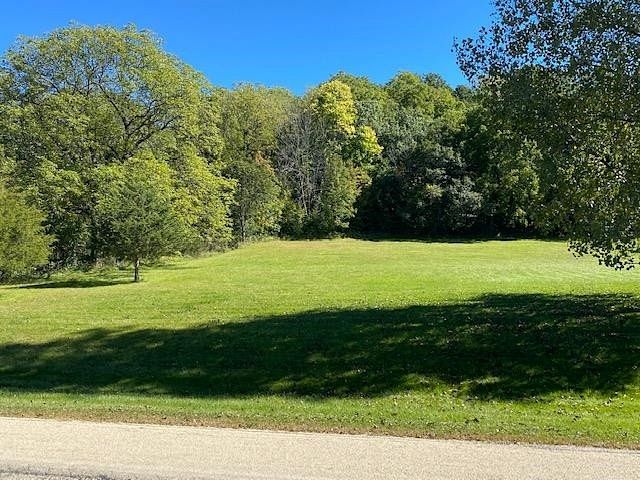 2 Acres of Residential Land for Sale in Galena, Illinois
