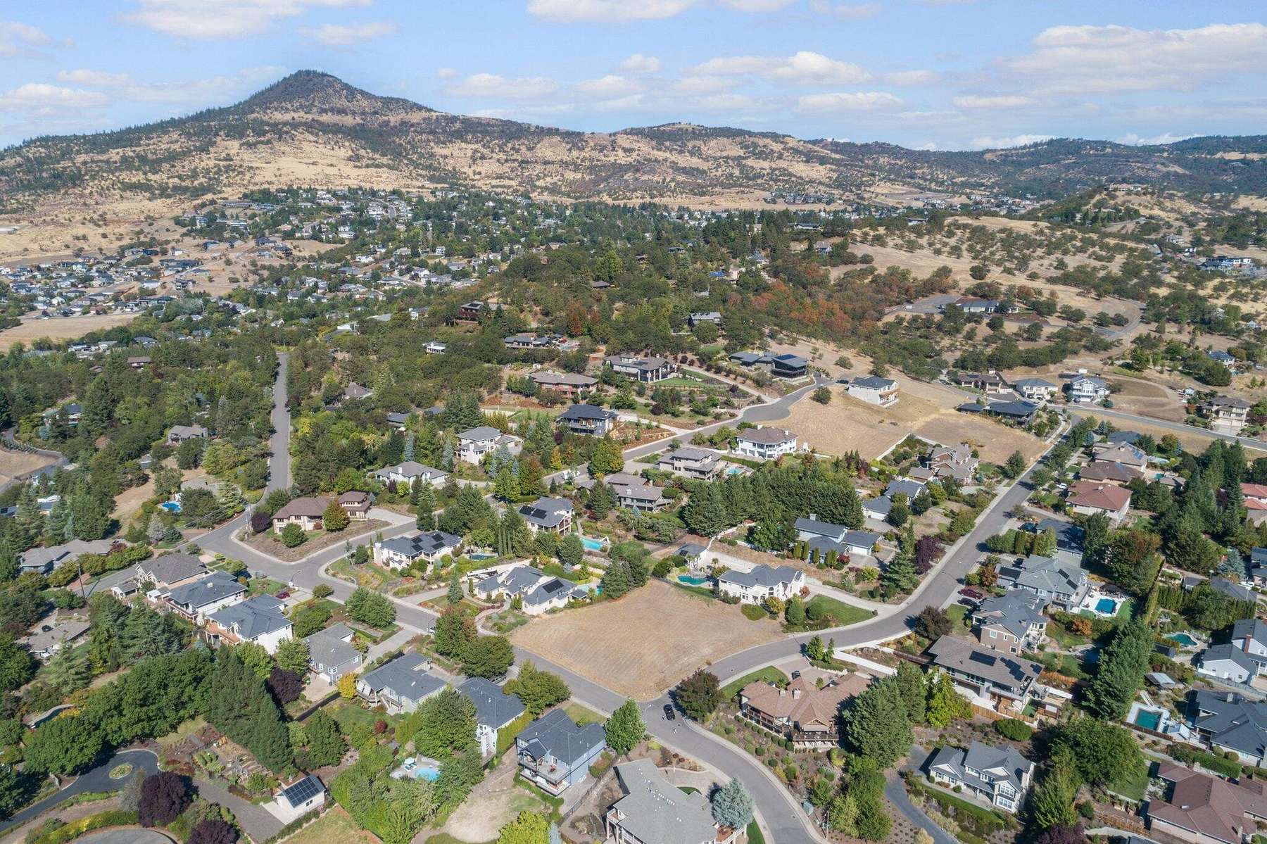 0.47 Acres of Residential Land for Sale in Medford, Oregon
