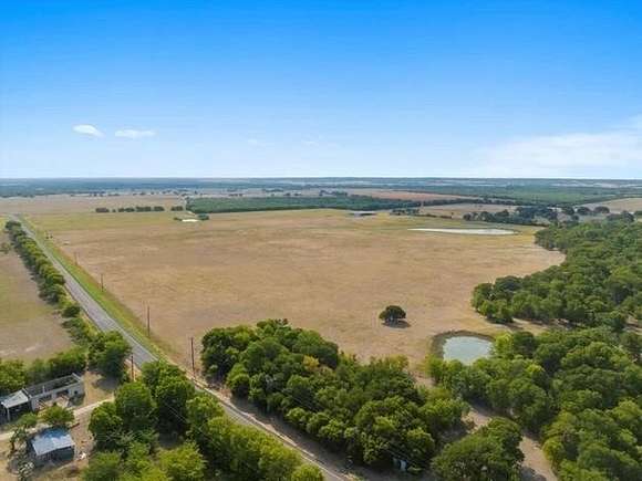11.5 Acres of Agricultural Land for Sale in Marlin, Texas