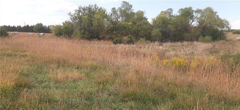5 Acres of Land for Sale in Louisburg, Kansas