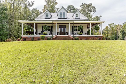 307 Acres of Recreational Land with Home for Sale in Avera, Georgia