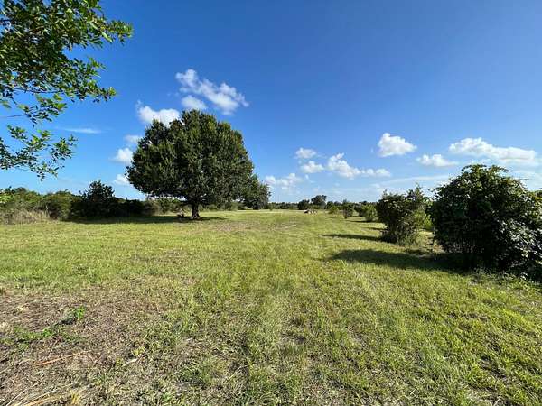 1.25 Acres of Residential Land for Sale in Okeechobee, Florida