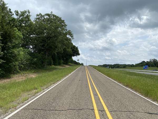 32 Acres of Land for Sale in Van, Texas