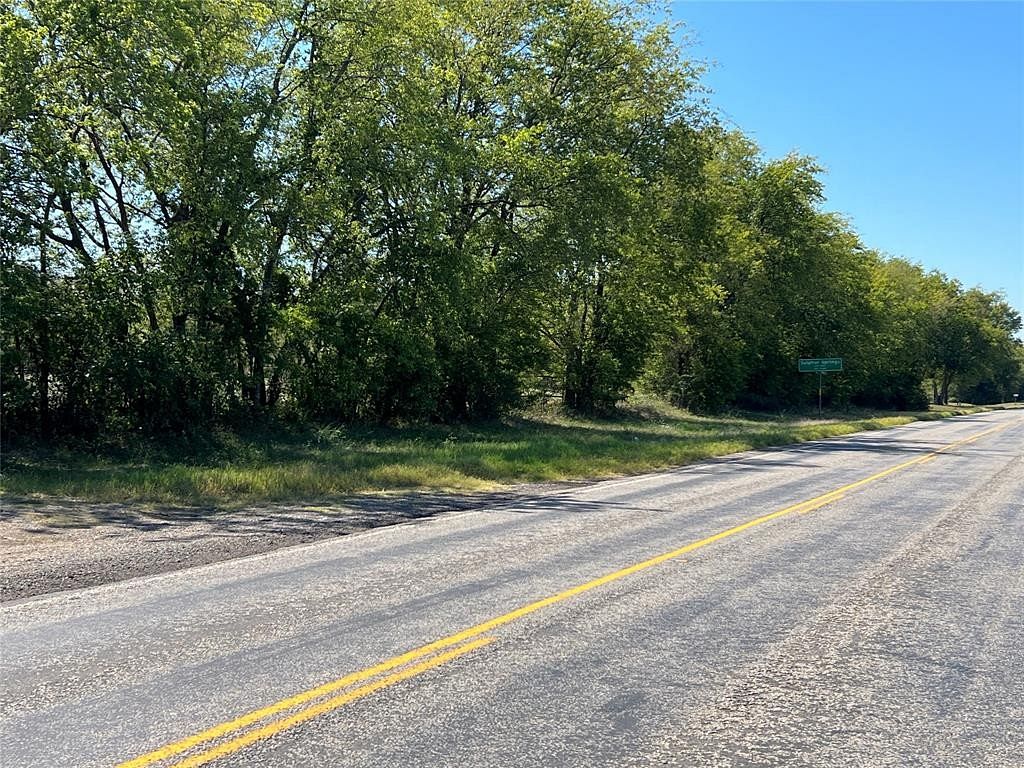 10.1 Acres of Mixed-Use Land for Sale in Sulphur Springs, Texas