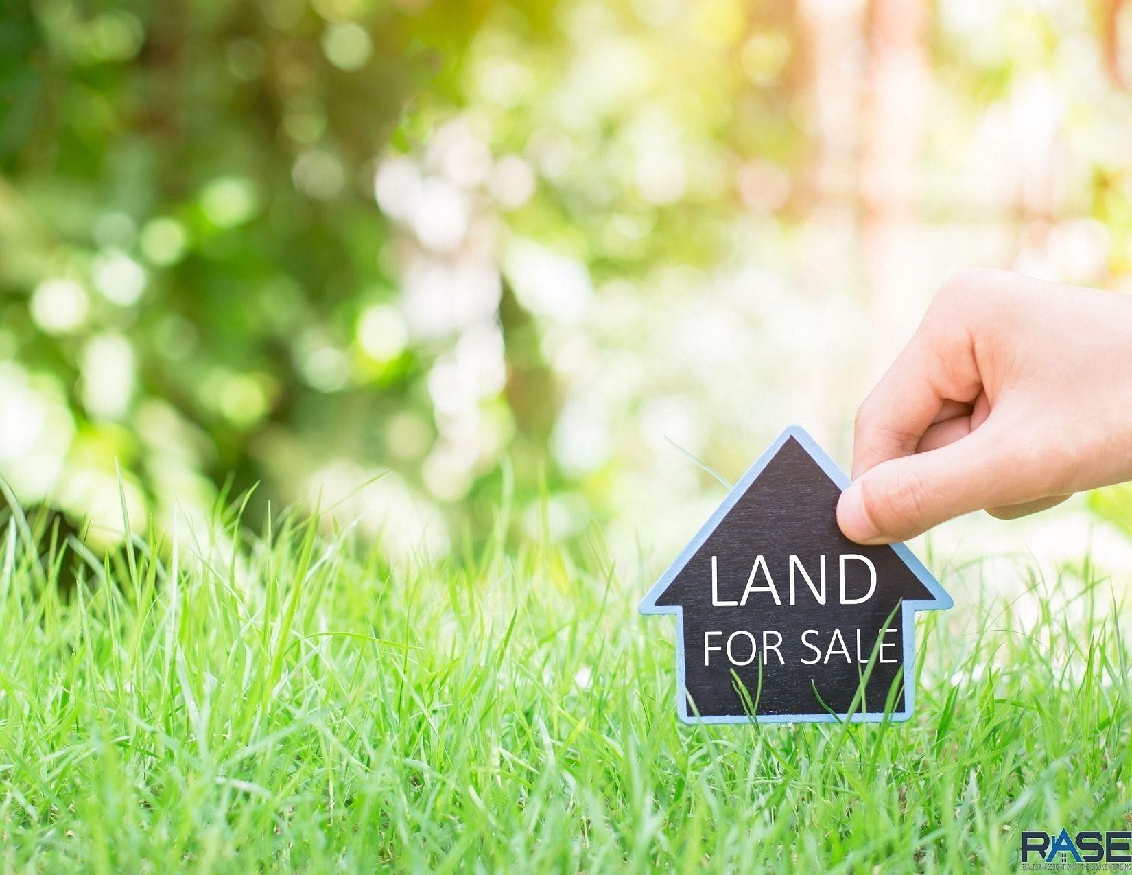 2.6 Acres of Residential Land for Sale in Harrisburg, South Dakota