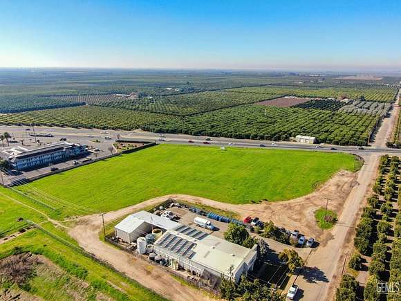 4.7 Acres of Commercial Land for Sale in Lindsay, California