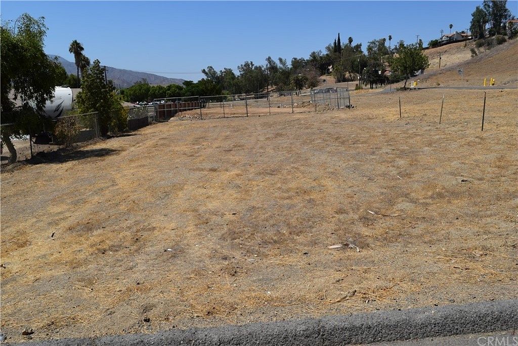 0.1 Acres of Mixed-Use Land for Sale in Lake Elsinore, California