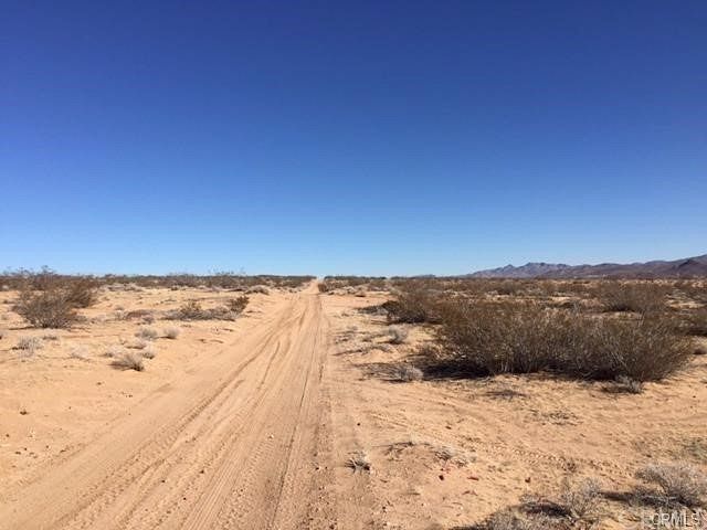 20 Acres of Land for Sale in Helendale, California