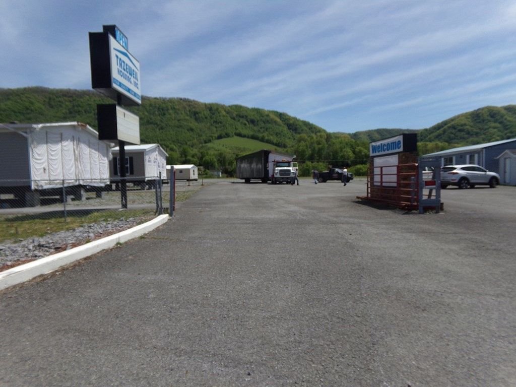 8.51 Acres of Improved Mixed-Use Land for Sale in Tazewell, Virginia