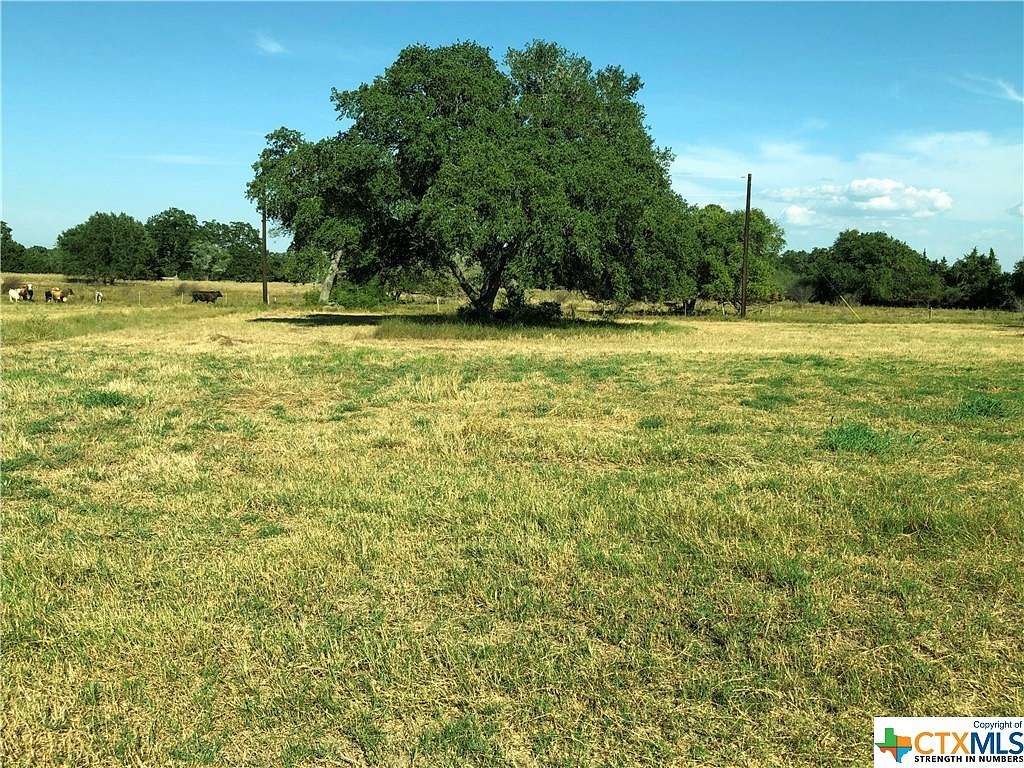 1.055 Acres of Residential Land for Sale in Hallettsville, Texas