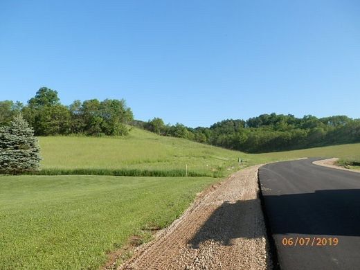 1.3 Acres of Residential Land for Sale in Richland Center, Wisconsin