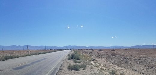 3.612 Acres of Land for Sale in Lancaster, California