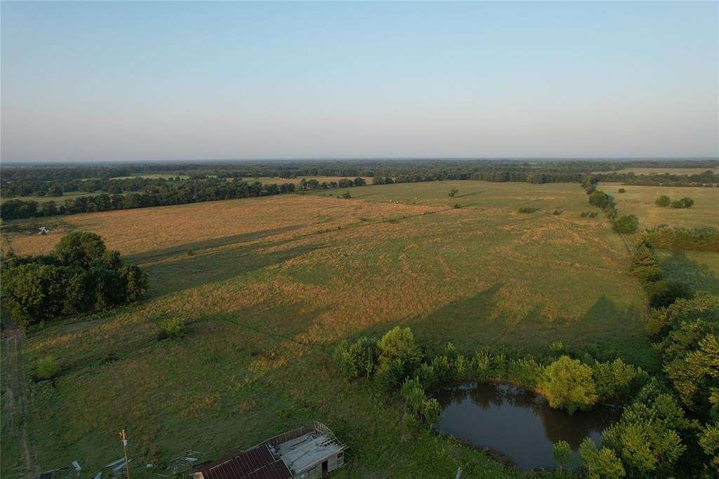 95.7 Acres of Agricultural Land for Sale in Clarksville, Texas