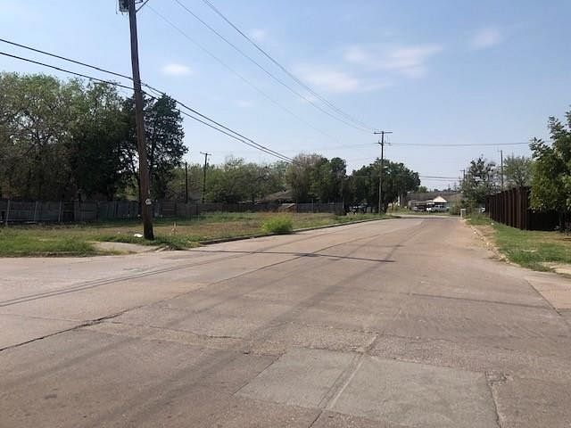 0.34 Acres of Commercial Land for Sale in Grand Prairie, Texas