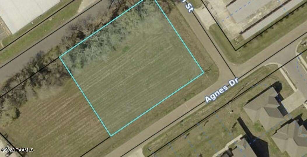 0.62 Acres of Commercial Land for Sale in Breaux Bridge, Louisiana