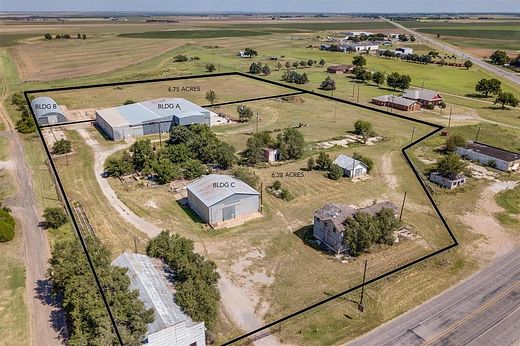 11 Acres of Improved Commercial Land for Sale in Vernon, Texas