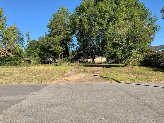 0.33 Acres of Residential Land for Sale in Lufkin, Texas