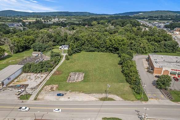2.5 Acres of Commercial Land for Sale in Sparta, Tennessee