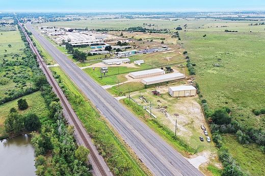 2.1 Acres of Improved Commercial Land for Sale in Sealy, Texas