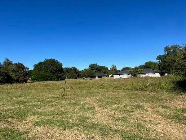 0.38 Acres of Residential Land for Sale in Hearne, Texas