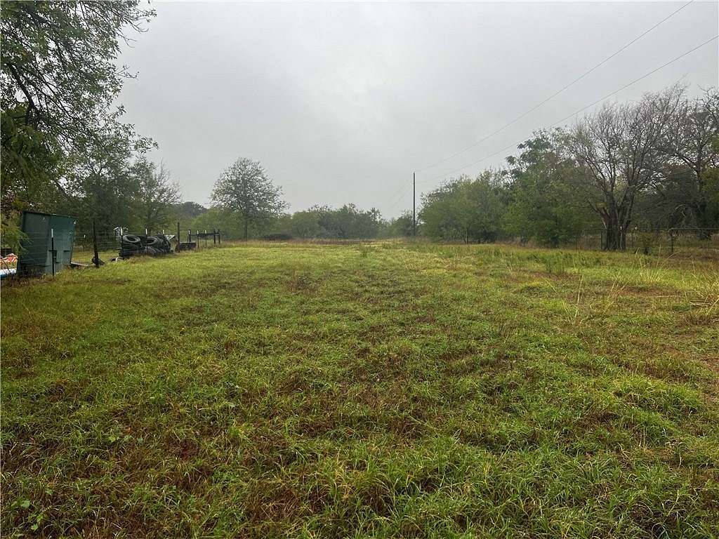 7.8 Acres of Land for Sale in Waco, Texas