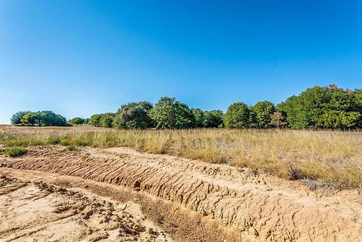 2.13 Acres of Residential Land for Sale in Weatherford, Texas