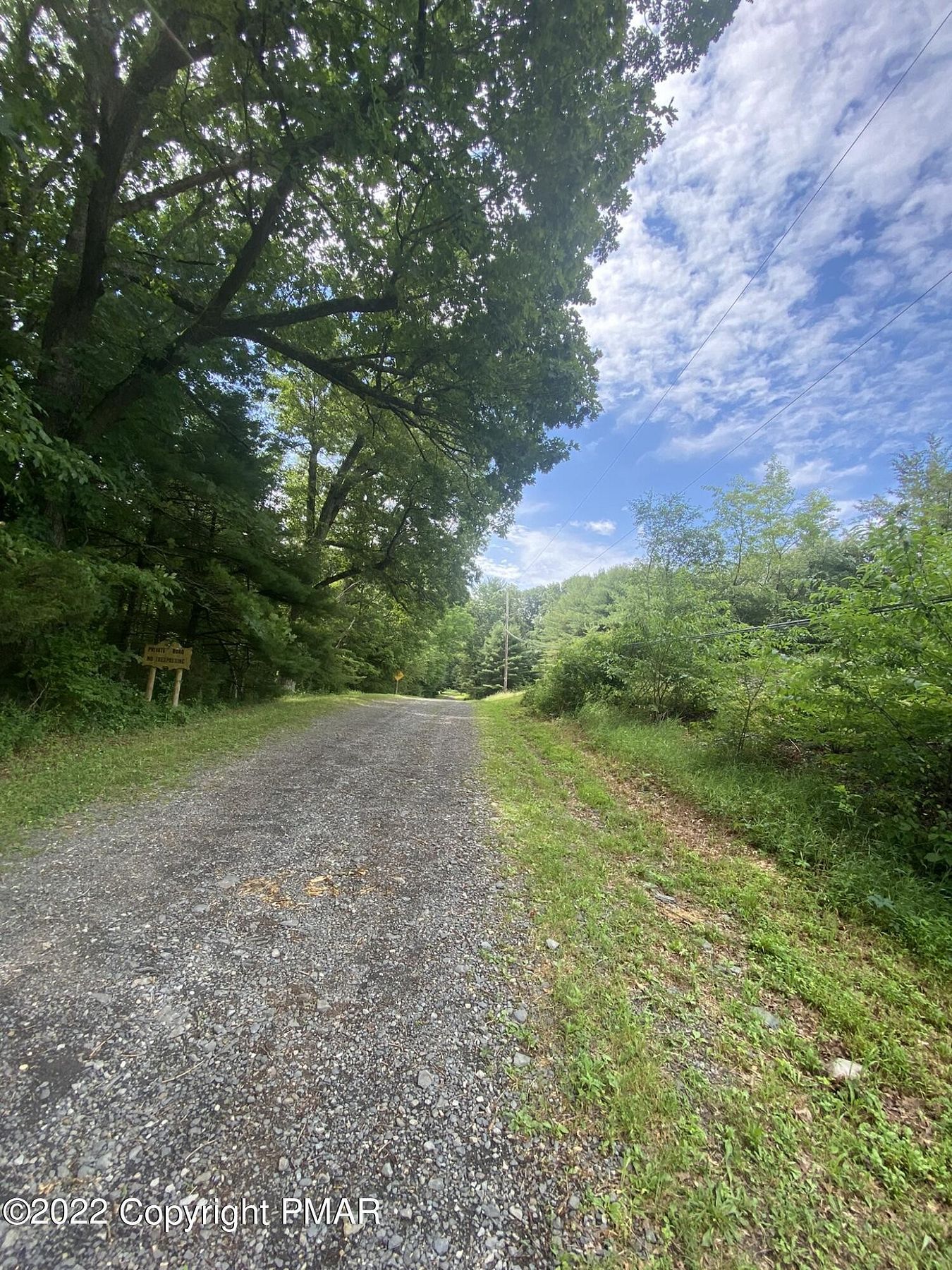 5 Acres of Residential Land for Sale in Saylorsburg, Pennsylvania