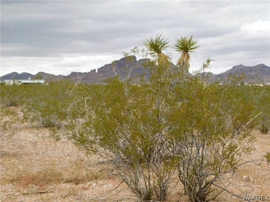 2.4 Acres of Residential Land for Sale in Golden Valley, Arizona